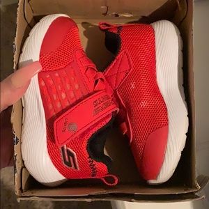 Skechers toddler light up sneakers